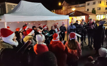Chorale coup de Choeur à l'inauguration du marché de Noël de Golbey