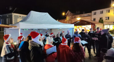 Chorale coup de Choeur à l'inauguration du marché de Noël de Golbey