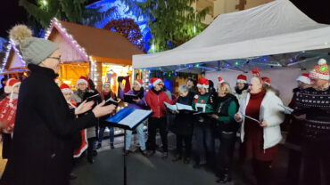 Chorale coup de Choeur à l'inauguration du marché de Noël de Golbey