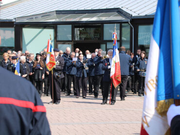 Cérémonie de la victoire du 8 mai 1945 à Golbey avec l'orchestre d'harmonie et la chorale Coup de choeur