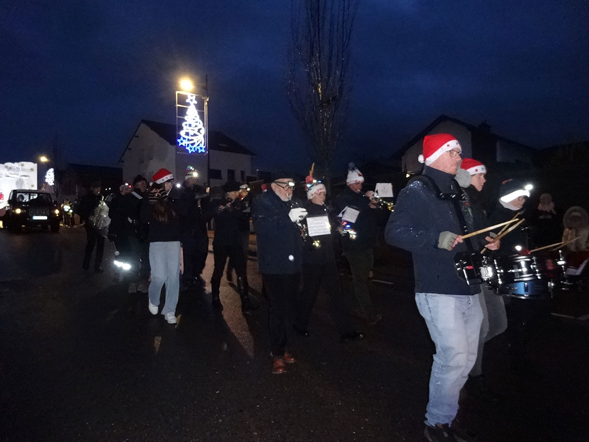 Défilé de la Saint-Nicolas 2025 à Golbey avec l'Orchestre d'Harmonie de l'Union Musicale de Golbey
