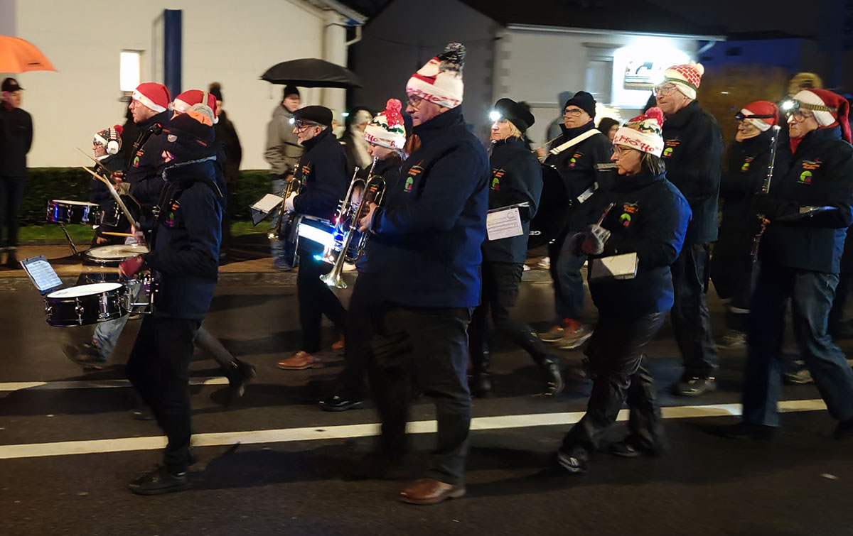Défilé de la Saint-Nicolas 2025 à Golbey avec l'Orchestre d'Harmonie de l'Union Musicale de Golbey