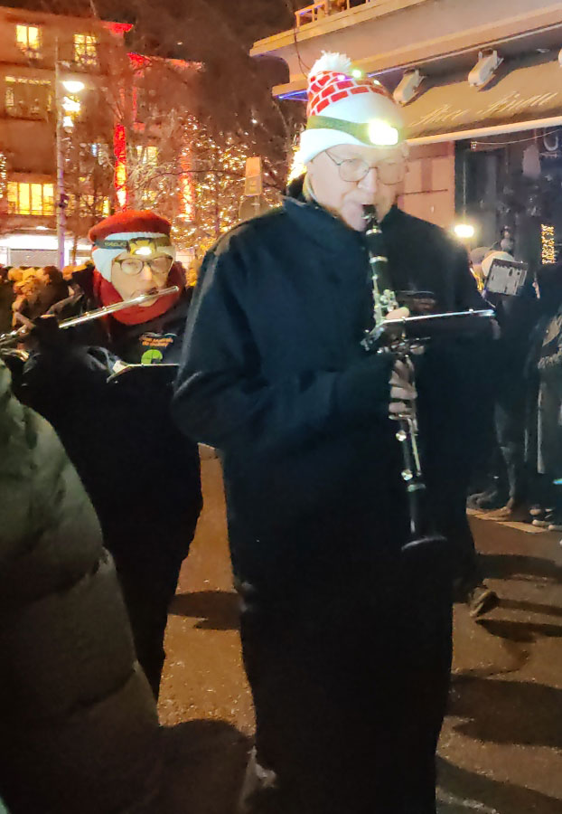 L'orchestre d'harmonie de Golbey au défilé de la Saint-Nicolas d'Epinal du 6 décembre 2025